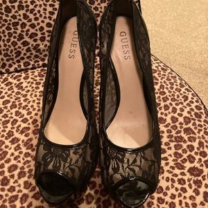 Guess Patent Leather Lace Peep Toe High Heel Pumps Women’s Size 10
